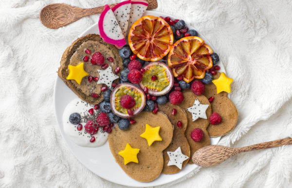 Pancakes vegan à la banane (légers et sans sucre)