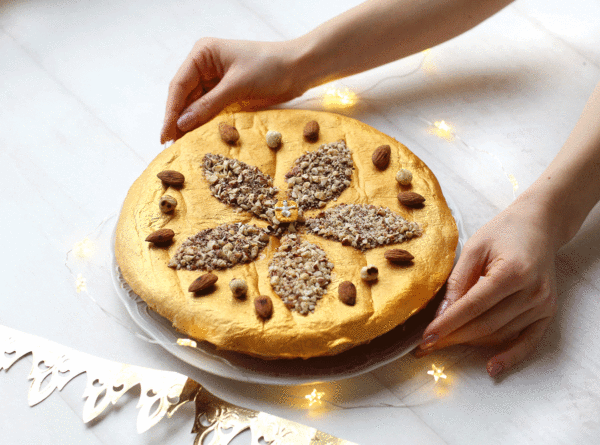 Galette des rois (frangipane) allégée amandes & noisettes poudrée d'or