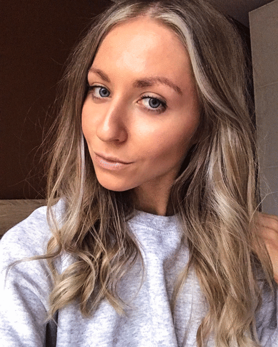 Chute de cheveux importante, couleur terne : comment y ai-je remédié ?